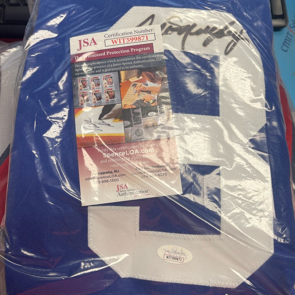 Dale Murphy autographed jersey